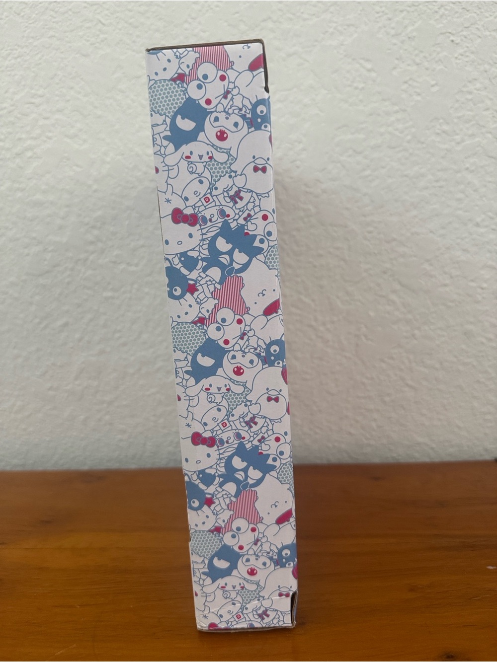 New Hello Kitty Clock Tabletop - Picture 5 of 9